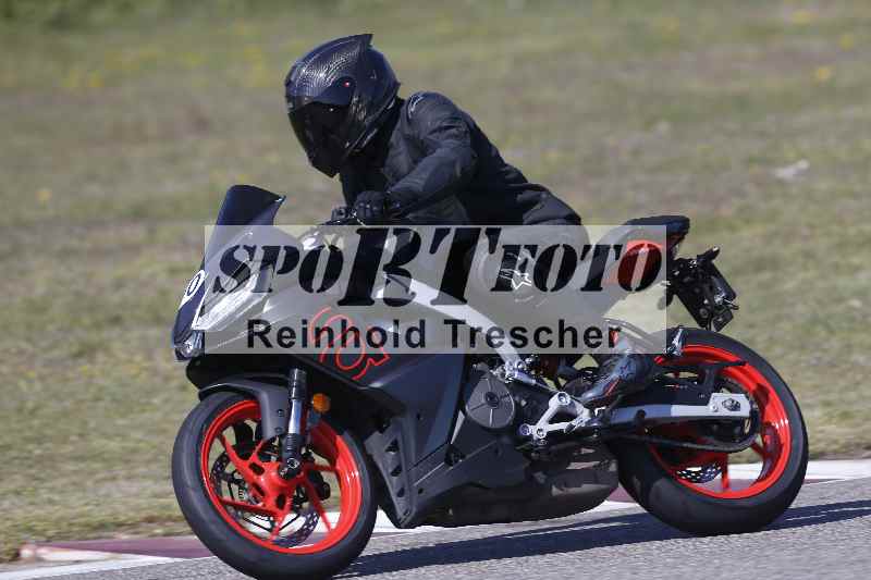 /01 02.04.2026 MAZ ADR/Gruppe gelb Gruppe gruen/60